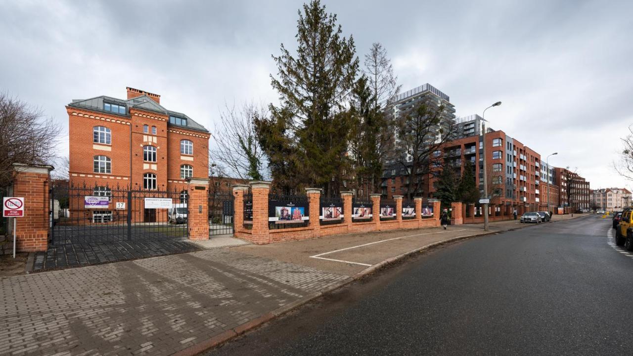 Flatbook - Center Waterlane Vintage With Gym Apartament *